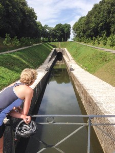 Ondergronds kanaal dat in opdracht van Napoleon is gebouwd en de Saone met een naastliggende rivier verbindt.