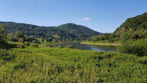 Fraai landschap op de weg naar Usti