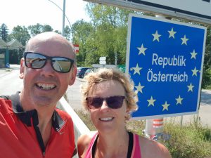 Even het fotomomentje bij de Oostenrijkse grens