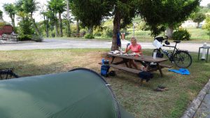 op de camping in Sainte-Foy-la-Grande